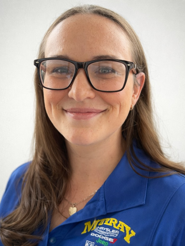 BDC Agent Elizabeth Saxon in Sales Department at Murray CDJR of Starke